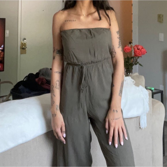 Tobi green strapless jumpsuit - Picture 2 of 4